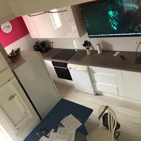 Villa Mitoyenne 6 Pers Avec Piscine, Parking, Clim - Fr-1-607-155 Ferienhaus Agde