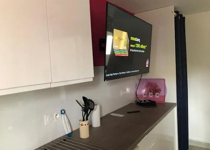 Villa Mitoyenne 6 Pers Avec Piscine, Parking, Clim - Fr-1-607-155 Agde