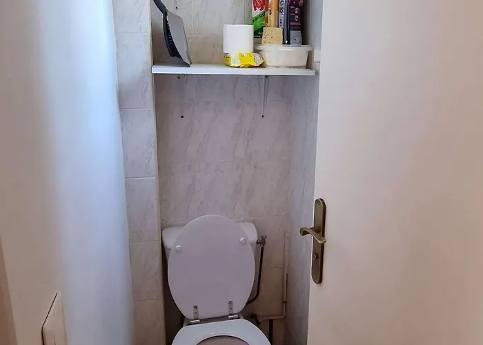 Villa Mitoyenne 6 Pers Avec Piscine, Parking, Clim - Fr-1-607-155 Agde